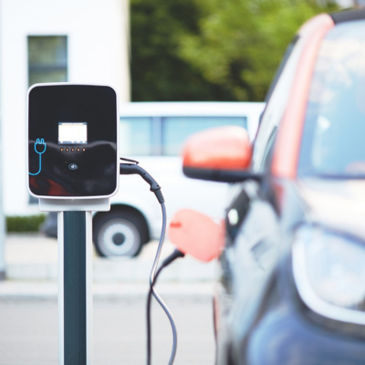 Comparatif des voitures hybrides et électriques