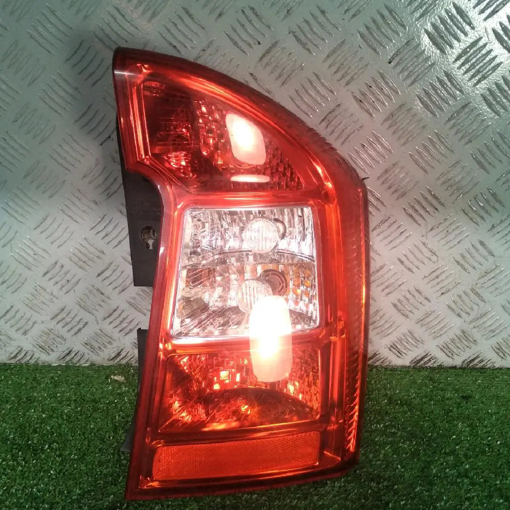 Feu arrière droit d'occasion Kia