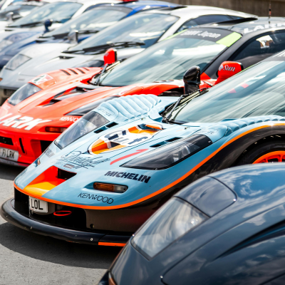 Femmes dans le sport automobile